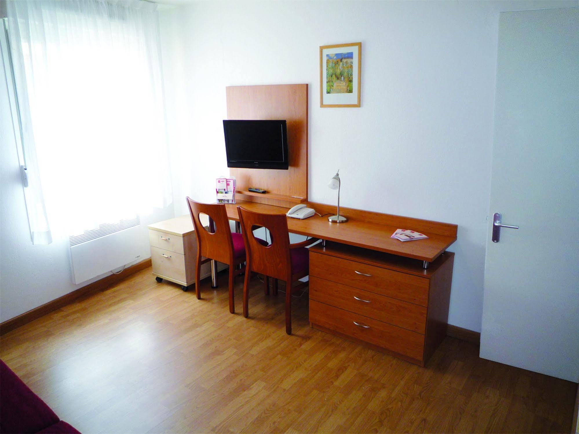 Sejours & Affaires Saint Etienne Jules Ferry Aparthotel Εξωτερικό φωτογραφία