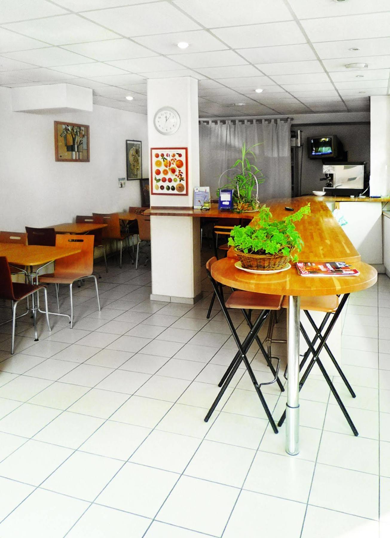Sejours & Affaires Saint Etienne Jules Ferry Aparthotel Εξωτερικό φωτογραφία