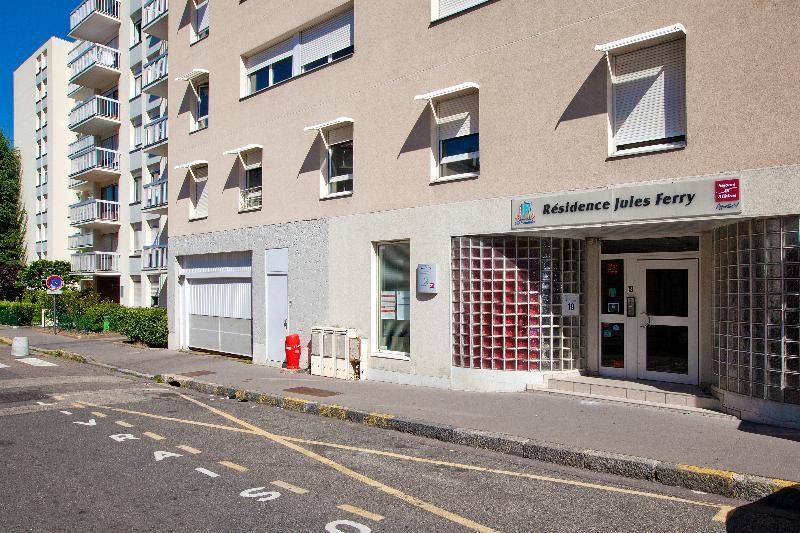 Sejours & Affaires Saint Etienne Jules Ferry Aparthotel Εξωτερικό φωτογραφία